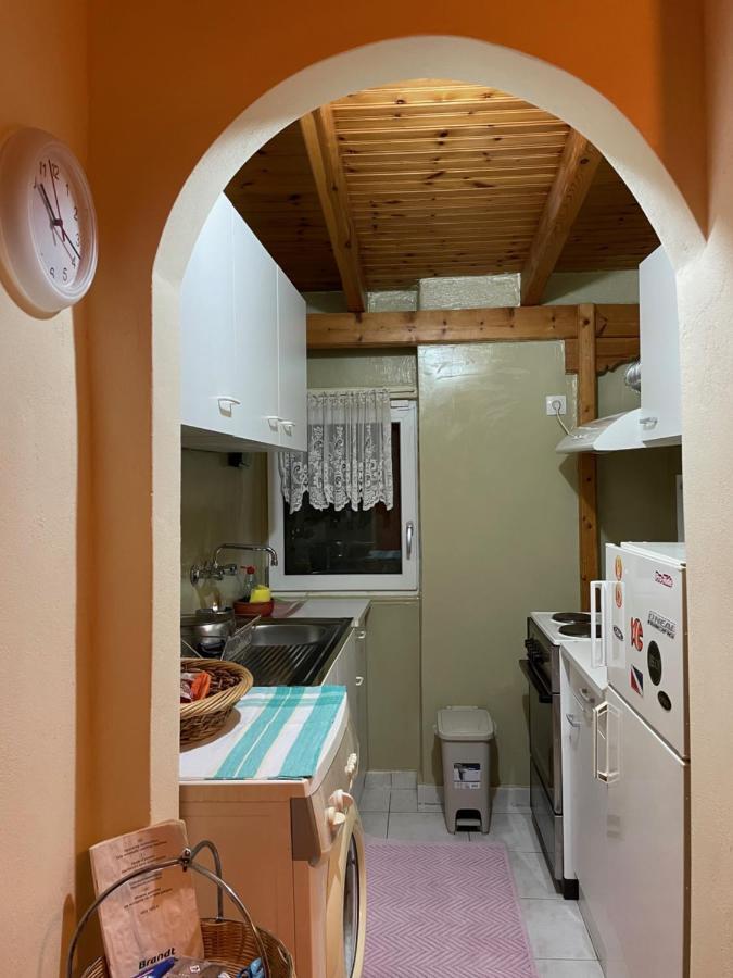 Maria'S Haus In Artemida Apartment Exterior photo