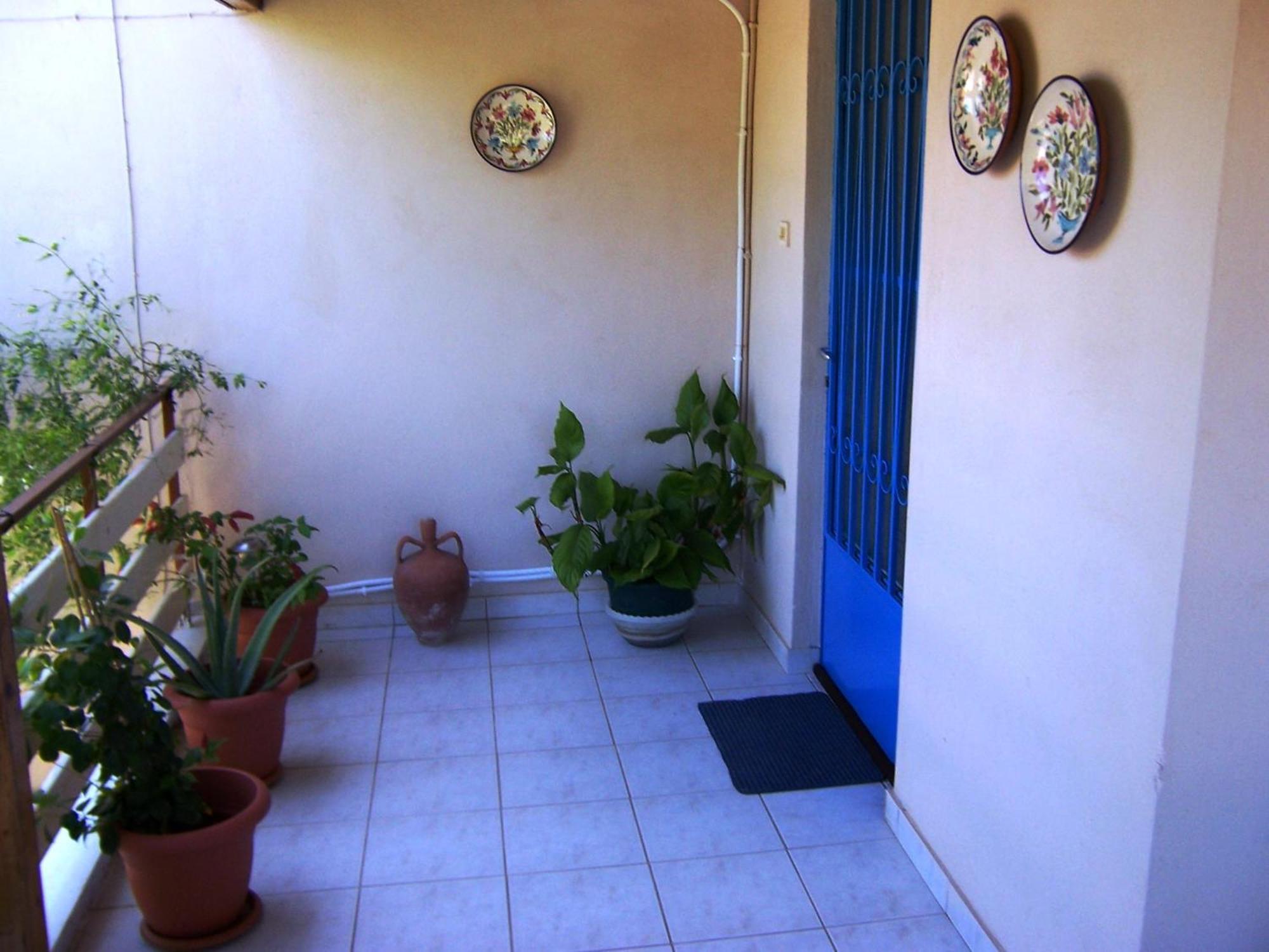 Maria'S Haus In Artemida Apartment Exterior photo